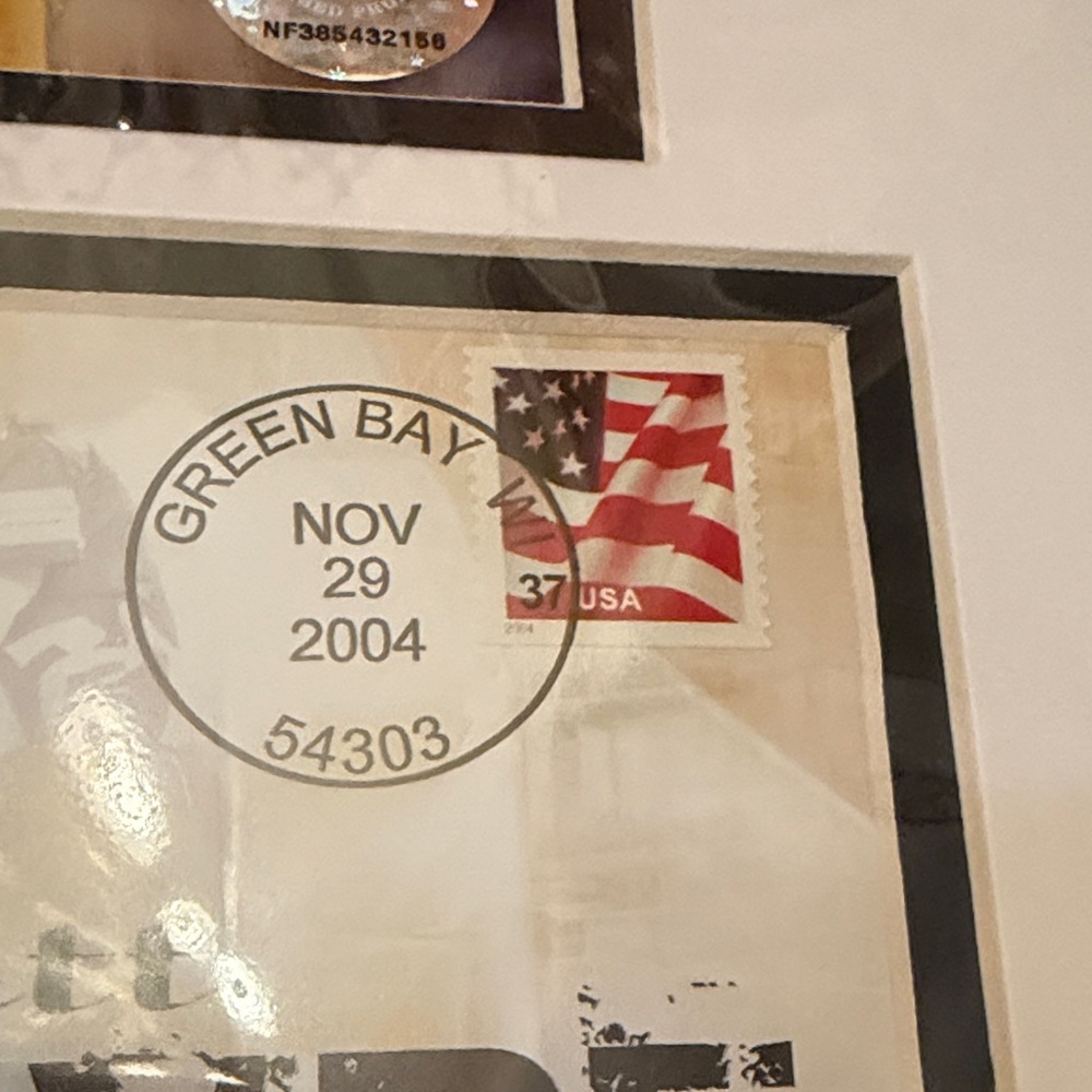 Brett Favre Green Bay Packers Framed Photo with Green Bay Stamp Nov 29 2004 - Picture 8 of 8